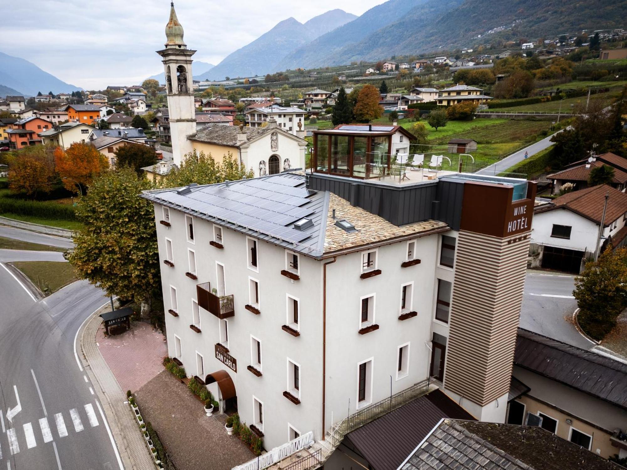 Wine Hotel San Carlo - Relais & Spa - Boutique Hotel Chiuro Zewnętrze zdjęcie